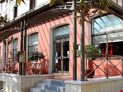 Logis Saint-roch Hotel Pleumartin