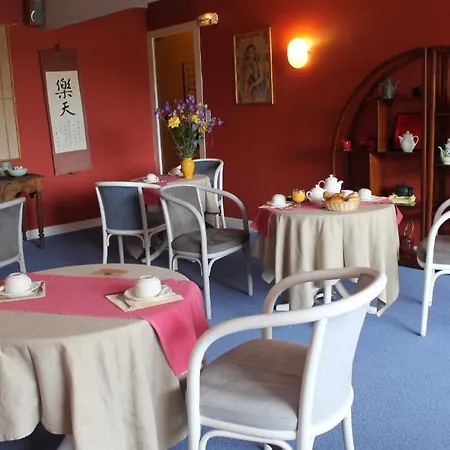 Logis Saint-roch Hotel