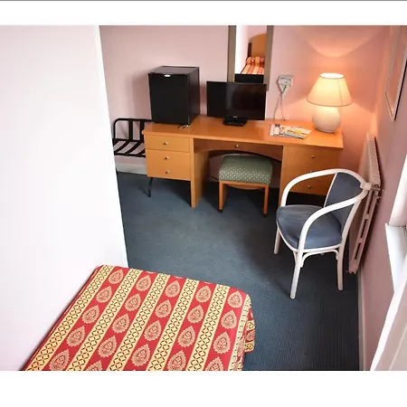 Hotel Logis Saint-roch Pleumartin